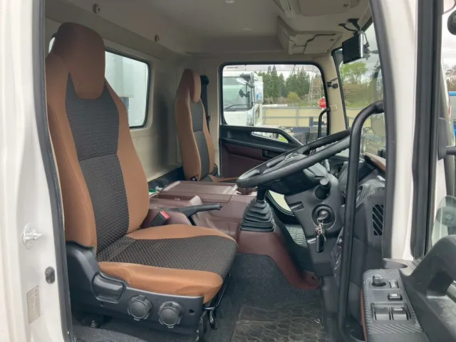 日野 レンジャー 2KG-FC2ABA(2WD)の写真7