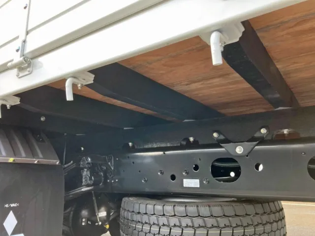 シャーシとネタの状態です。(縦ネタ・横ネタは木製です)|三菱 ファイター 2KG-FK62FZの写真6