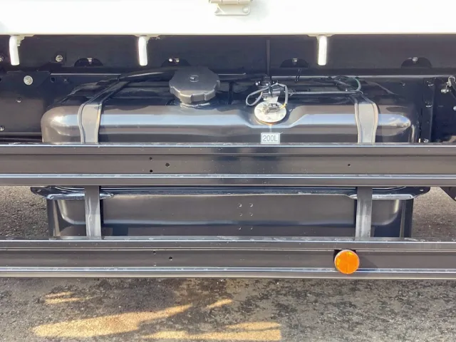 燃料タンクは200Lです。|三菱 ファイター 2KG-FK62FZの写真17