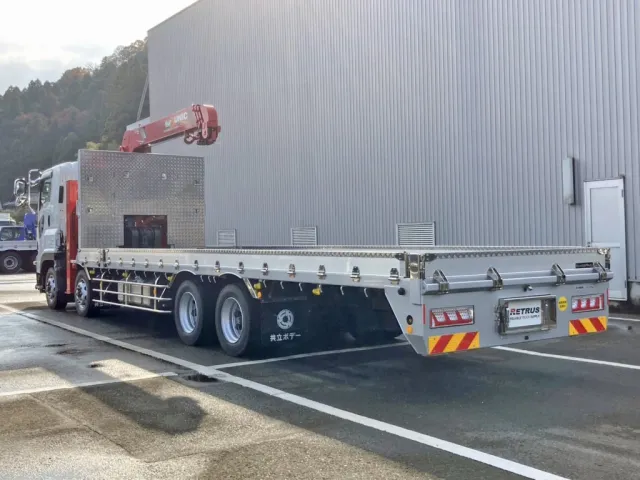 いすゞ ギガ 2PG-CYH77Dの写真3