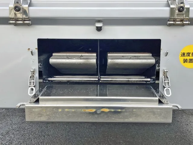 歩み格納時の状態です。|いすゞ ギガ 2PG-CYH77Dの写真20