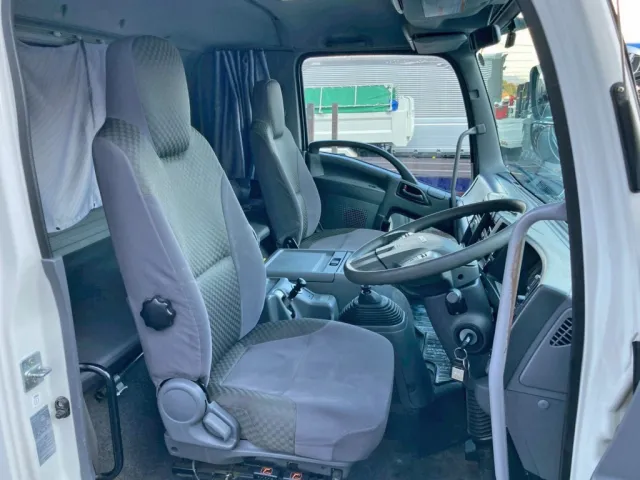 いすゞ フォワード 2KG-FVZ60U2の写真7