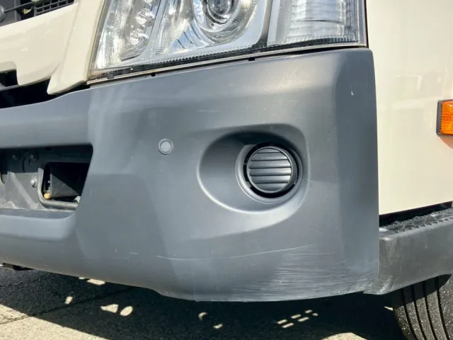 助手席側フロントバンパーにキズがあります。|トヨタ カゼット 2RG-XZU712(2WD)の写真15