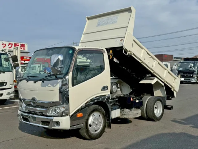 ダンプアップした状態です。|日野 デュトロ 2RG-XZU600T(2WD)の写真2