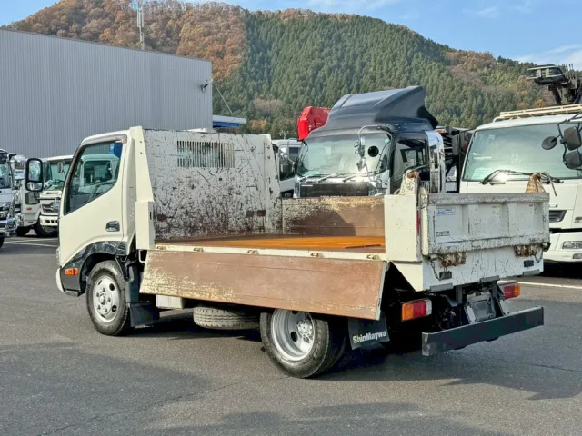 アオリを開いた状態です。|日野 デュトロ 2RG-XZU600T(2WD)の写真4