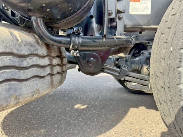 リーフサスです。|日野 デュトロ 2RG-XZU600T(2WD)の写真7