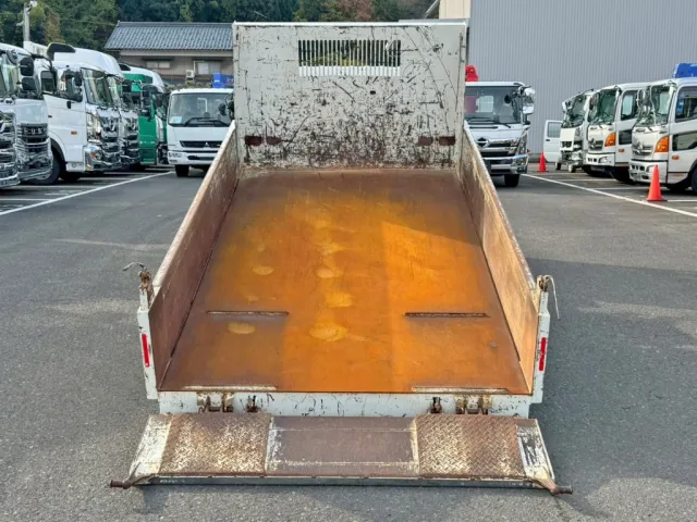 日野 デュトロ 2RG-XZU600T(2WD)の写真17