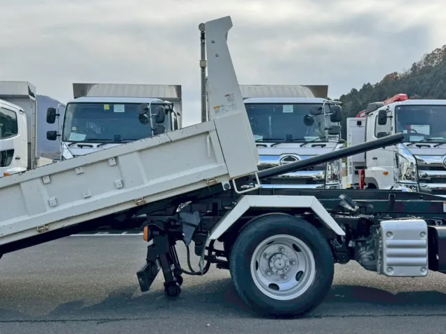 日野 デュトロ 2RG-XZU600T(2WD)の写真18