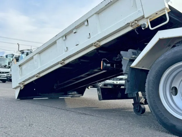 日野 デュトロ 2RG-XZU600T(2WD)の写真20