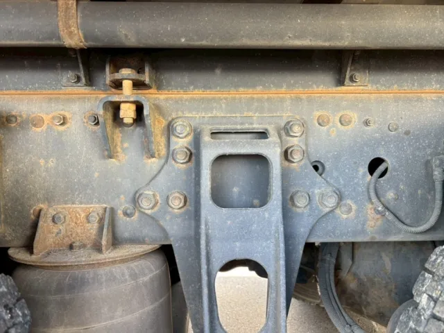 エアサスです。|三菱 スーパーグレート 2PG-FY74HYの写真5