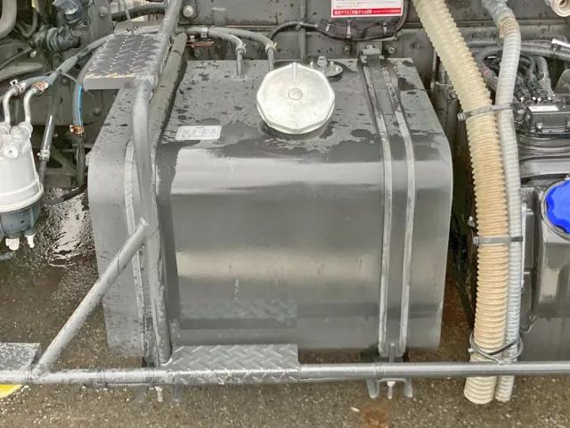 燃料タンクは100Lです。|日野 レンジャー 2KG-FD2ABA(2WD)の写真38
