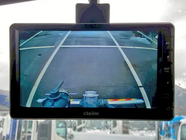 液晶バックモニター付きです。|日野 レンジャー 2KG-FD2ABA(2WD)の写真39