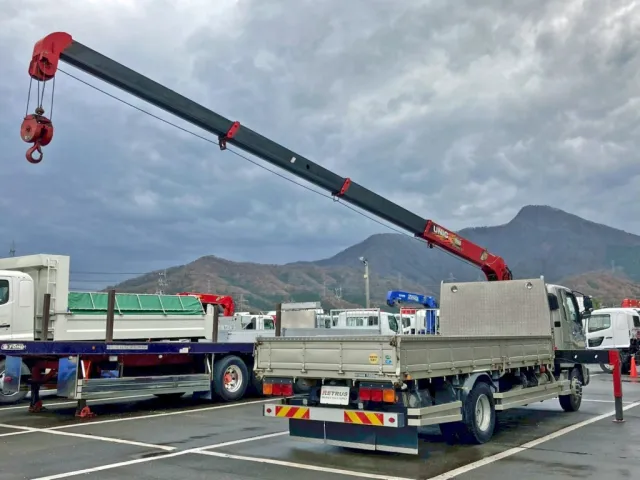 三菱 ファイター 2KG-FK62FZの写真4