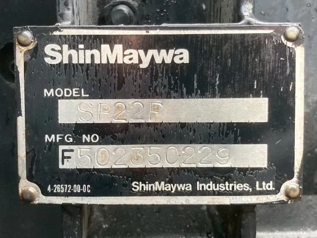 コンプレッサーのプレートです。|ニッサンディーゼル その他(日産) KL-CK482BHTの写真13