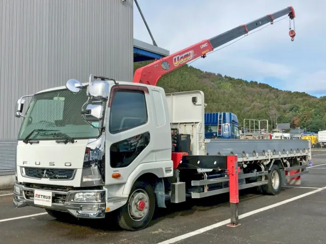 フロント周り、メッキパーツで飾っています。|三菱 ファイター QKG-FK62FZの写真1