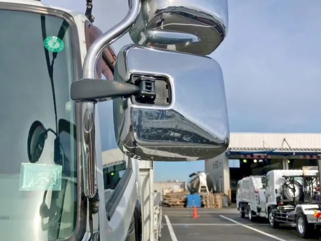 助手席側補助ミラー取り付け部カバー欠品しています。|三菱 ファイター QKG-FK62FZの写真22