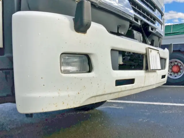 フロントバンパー運転席側にキズ・サビがあります。|いすゞ フォワード 2RG-FRR90S2(2WD)の写真16