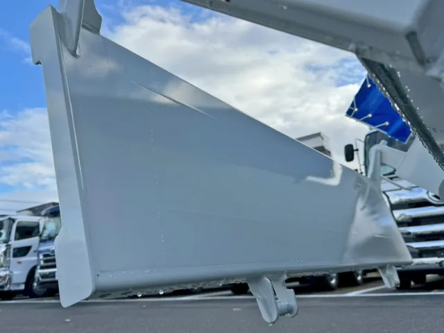 三菱 キャンター 2RG-FBA60(2WD)の写真12