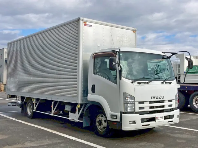 いすゞ フォワード TKG-FRR90S2(2WD)の写真2