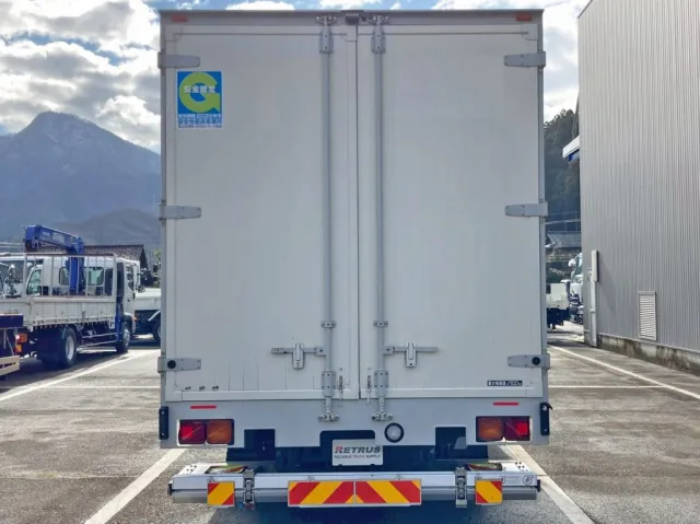 リヤ周りの状態です。|いすゞ フォワード TKG-FRR90S2(2WD)の写真9