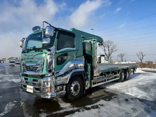 いすゞ ギガ 2PG-CYY77Cの写真1
