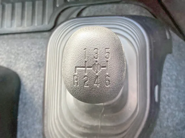 いすゞ フォワード 2RG-FTR90V4の写真20