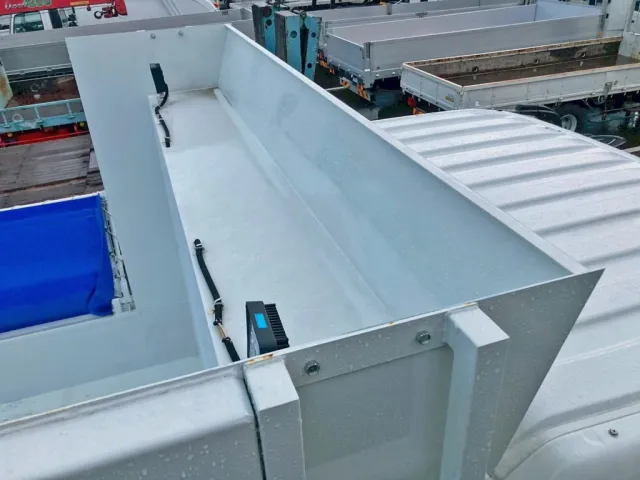 シートデッキの状態です。|三菱 スーパーグレート 2PG-FV80VXの写真11