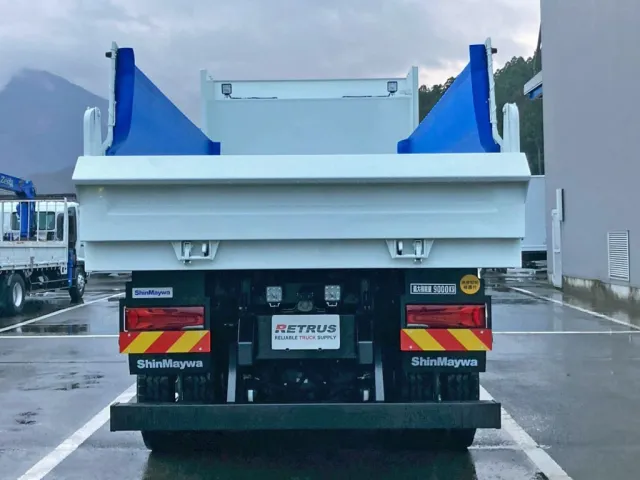 リヤ周りの状態です。|三菱 スーパーグレート 2PG-FV80VXの写真19