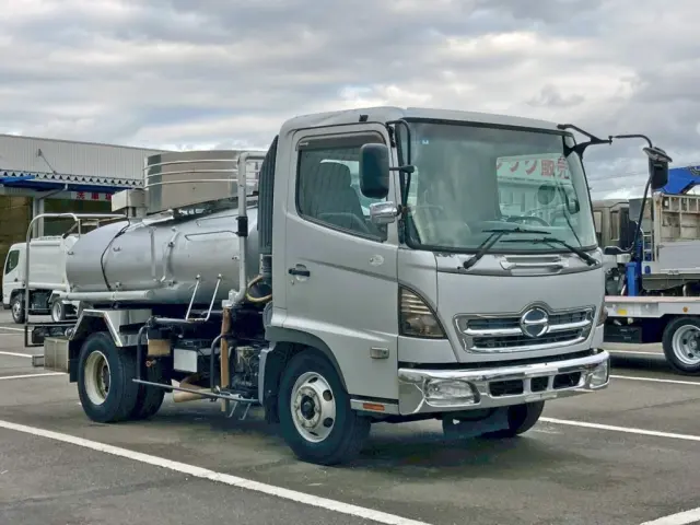 日野 レンジャー ADG-FC7JCWA(2WD)の写真2