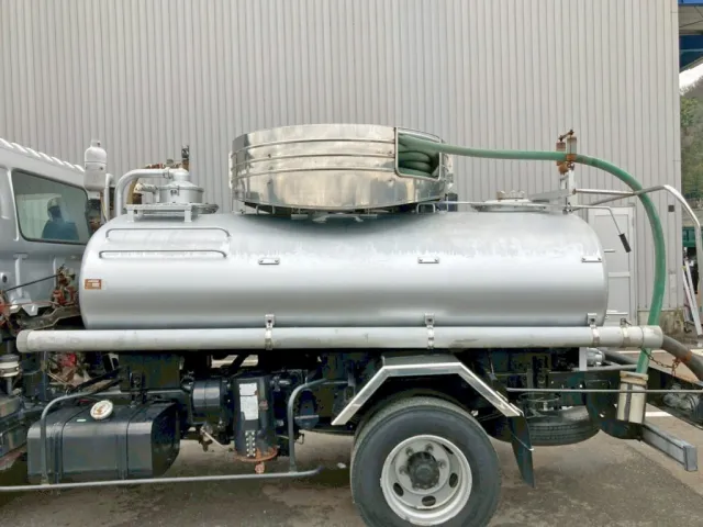 タンクの外観状態です。(助手席側)|日野 レンジャー ADG-FC7JCWA(2WD)の写真17