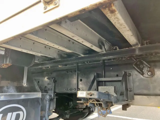 シャーシとネタの状態です。(縦ネタは鉄製・横ネタは鉄とアルミが使用されています)|UDトラックス  2PG-CG5CAの写真6