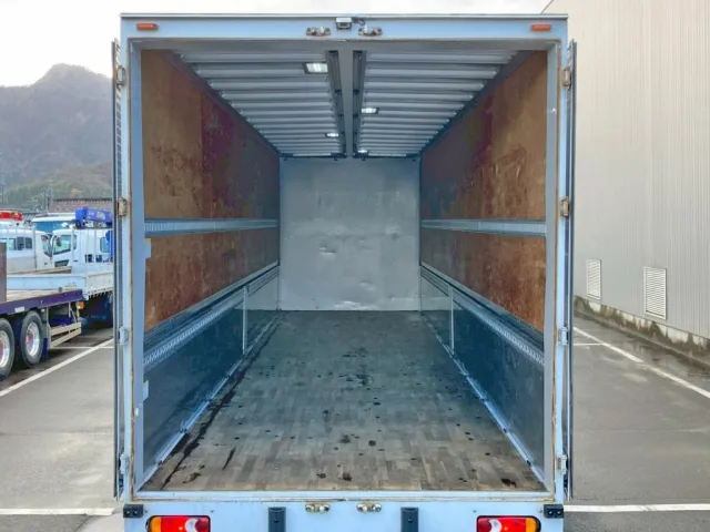 UDトラックス  2PG-CG5CAの写真11