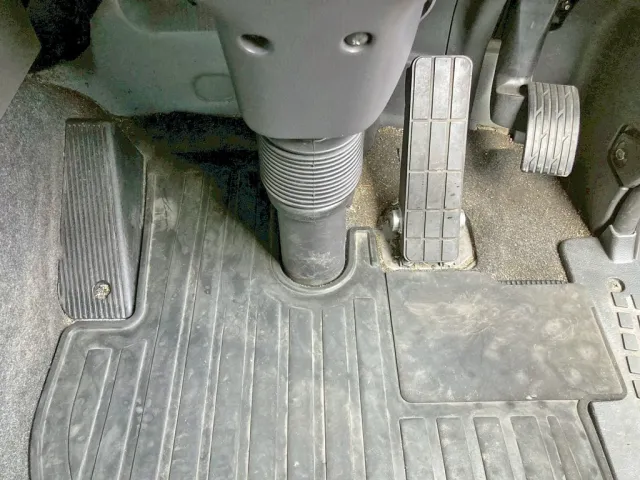 2ペダル仕様です。|UDトラックス  2PG-CG5CAの写真41