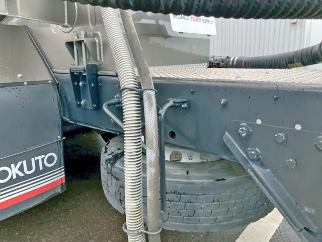 シャーシの状態です。|いすゞ ギガ 2PG-CYM77CMの写真6