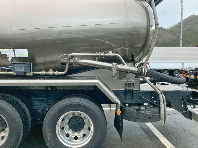 いすゞ ギガ 2PG-CYM77CMの写真20