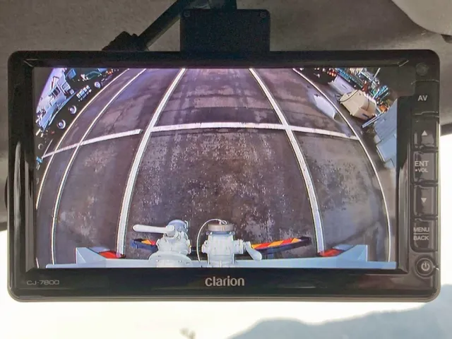 液晶バックモニター付きです。|いすゞ フォワード 2RG-FRR90S2(2WD)の写真35