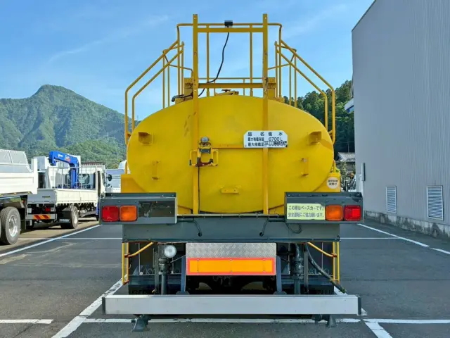 積載物は塩水です。|日野 プロフィア BDG-FS1EPYA(6x4)の写真10