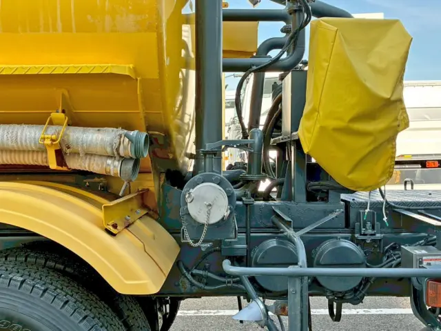 運転席側の配管の状態です。|日野 プロフィア BDG-FS1EPYA(6x4)の写真18