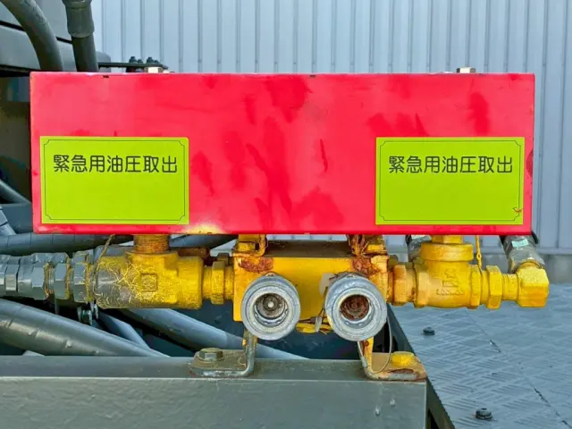 油圧の配管です。|日野 プロフィア BDG-FS1EPYA(6x4)の写真19