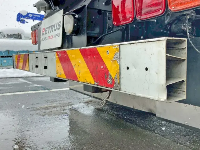 リヤバンパー運転席側カバー欠品しています。|三菱 ファイター TKG-FK62FYの写真25