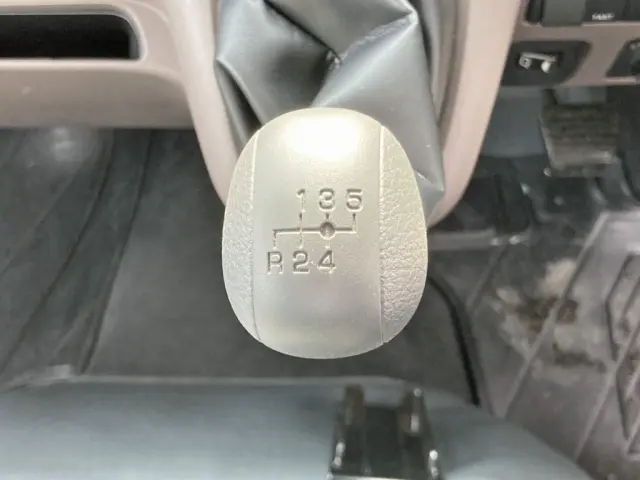 三菱 キャンター 2RG-FBAV0(2WD)の写真27