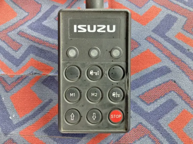 エアサスのコントローラーです。|いすゞ ギガ KL-CYL23Q4の写真43