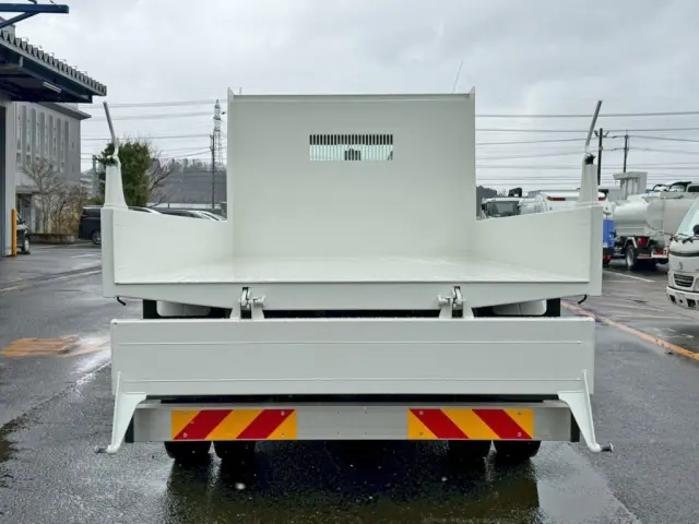 リヤゲートは上開きもできます。|日野 レンジャー 2PG-FD2ABA(2WD)の写真14