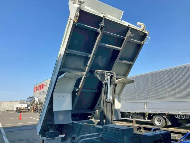 三菱 ファイター 2KG-FK62F(2WD)の写真18