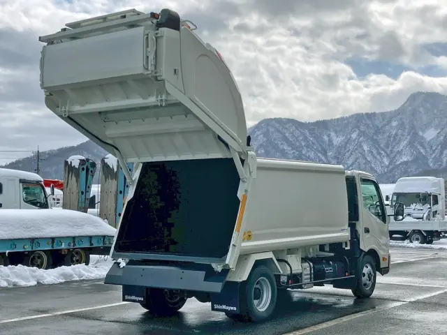 日野 デュトロ 2KG-XZU712M(2WD)の写真4