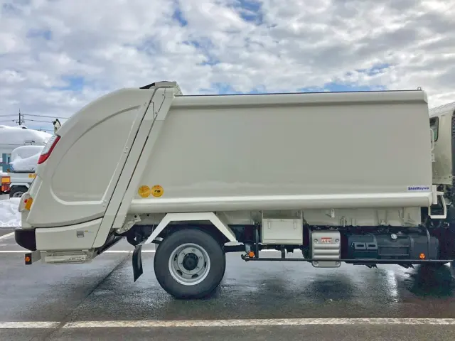 タンクの外観状態です。(運転席側)|日野 デュトロ 2KG-XZU712M(2WD)の写真21