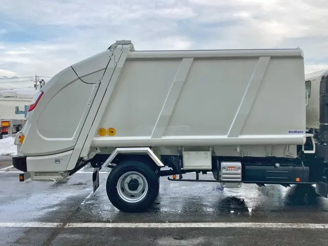タンクの外観状態です。(運転席側)|日野 デュトロ 2KG-XZU710M(2WD)の写真21