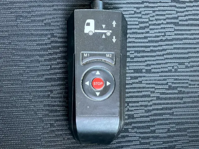 エアサスのコントローラーです。|三菱 スーパーグレート 2KG-FS74HZの写真34
