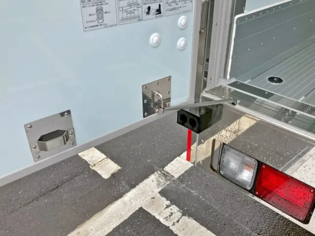 助手席側ストッパーの状態です。|日野 レンジャー 2KG-FD2ABG(2WD)の写真10