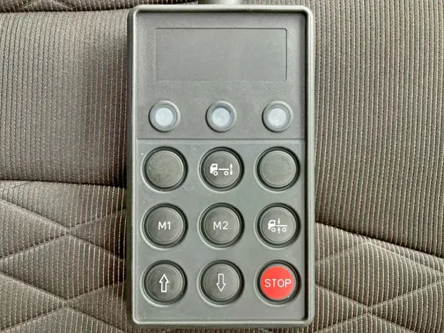 エアサスのコントローラーです。|日野 レンジャー 2KG-FD2ABG(2WD)の写真31